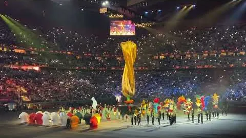 库里37岁再创辉煌，独得52分，家族支持西部第五强势崛起